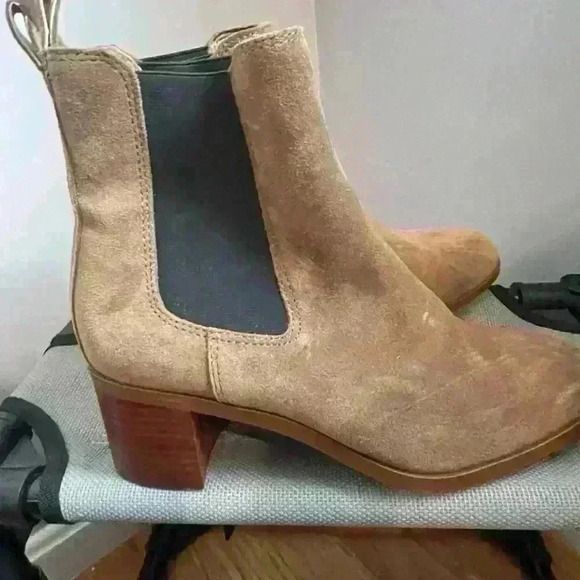 NWOB Steve Madden Women's Rockwell Cognac Suede Chelsea Boot Size 9.5 - Picture 2 of 8